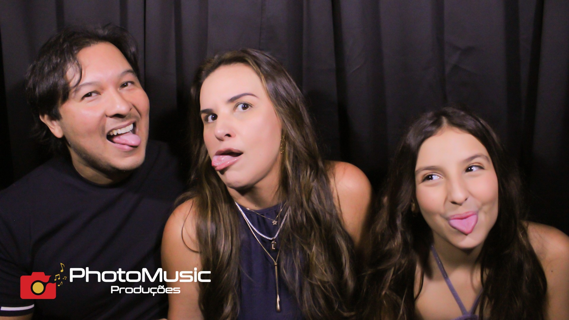 As 4 poses: cada clique da sessão, em arquivo separado